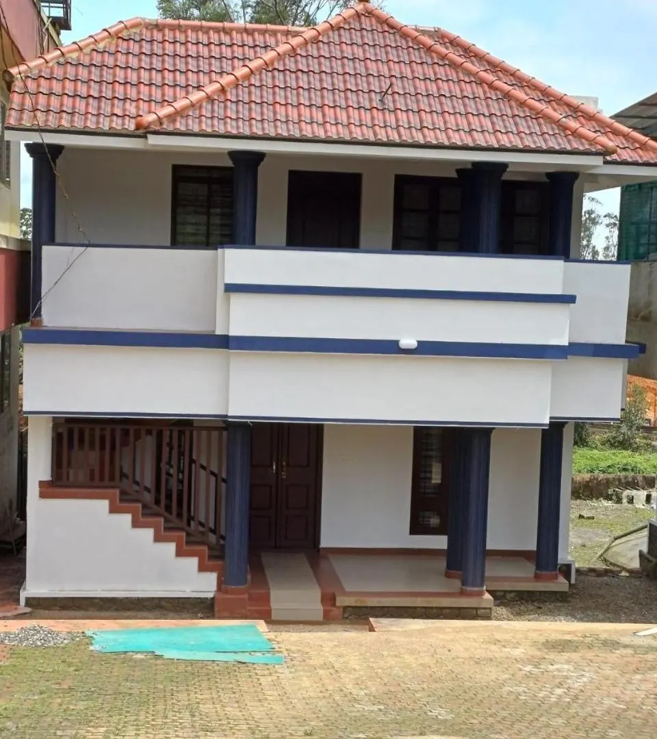Colours Homestay Pīrmed